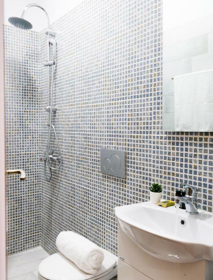 Ch Adrianou Suites Athena Bagian luar foto