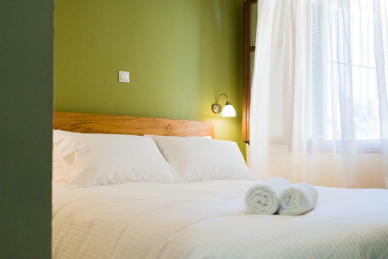 Ch Adrianou Suites Athena Bagian luar foto
