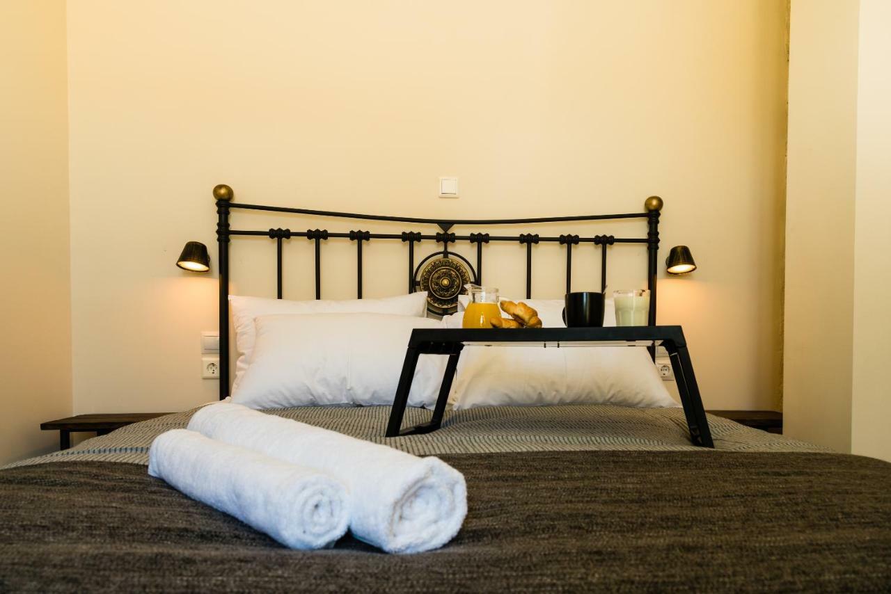 Ch Adrianou Suites Athena Bagian luar foto